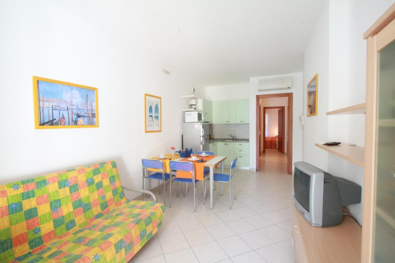 Residenza Le Acacie Bibione Exterior foto