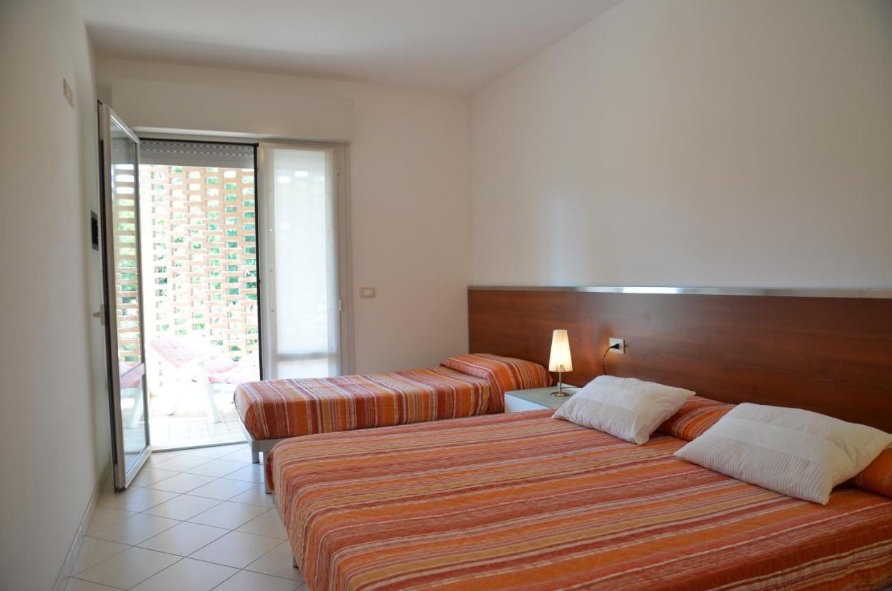 Residenza Le Acacie Bibione Exterior foto