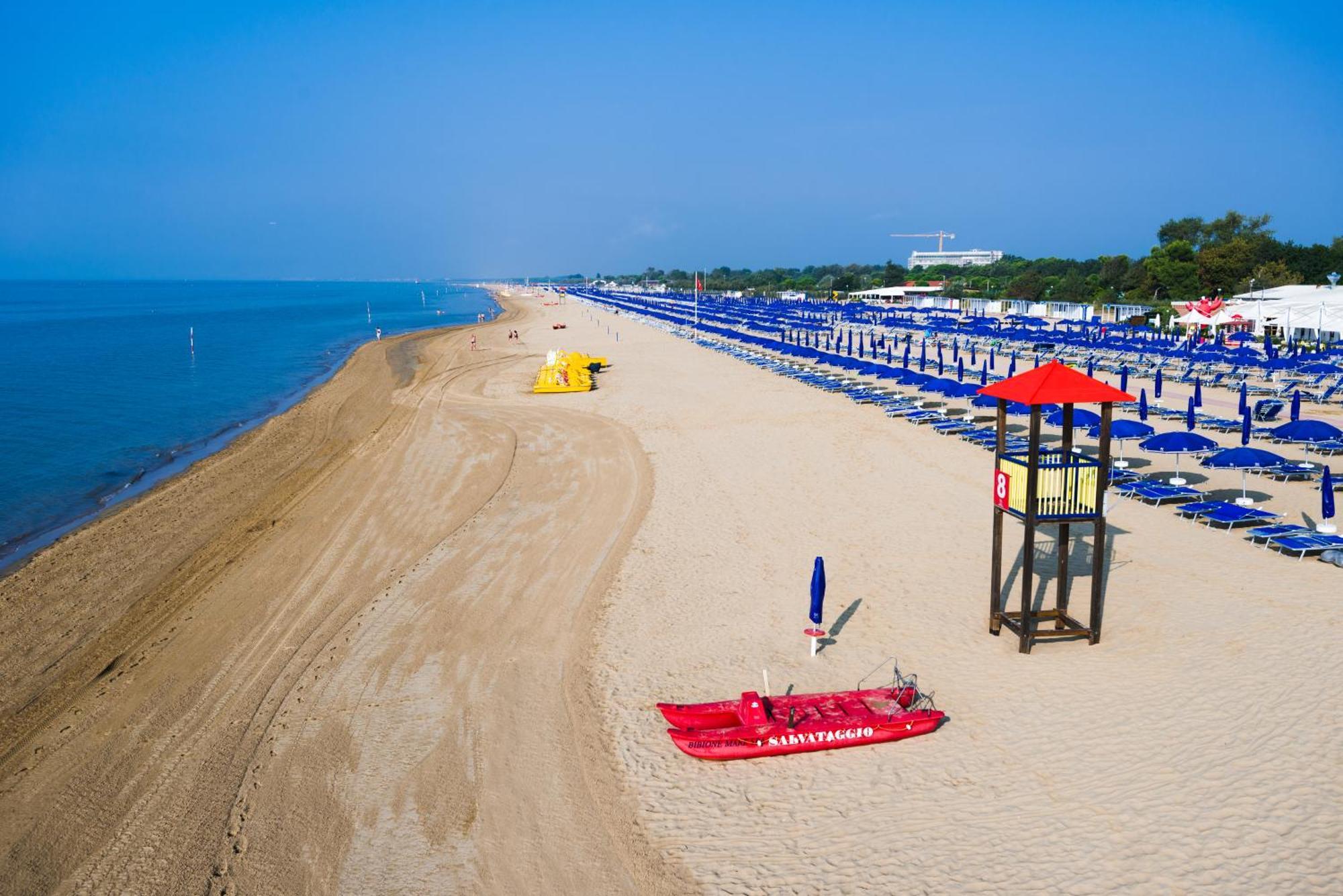 Residenza Le Acacie Bibione Exterior foto